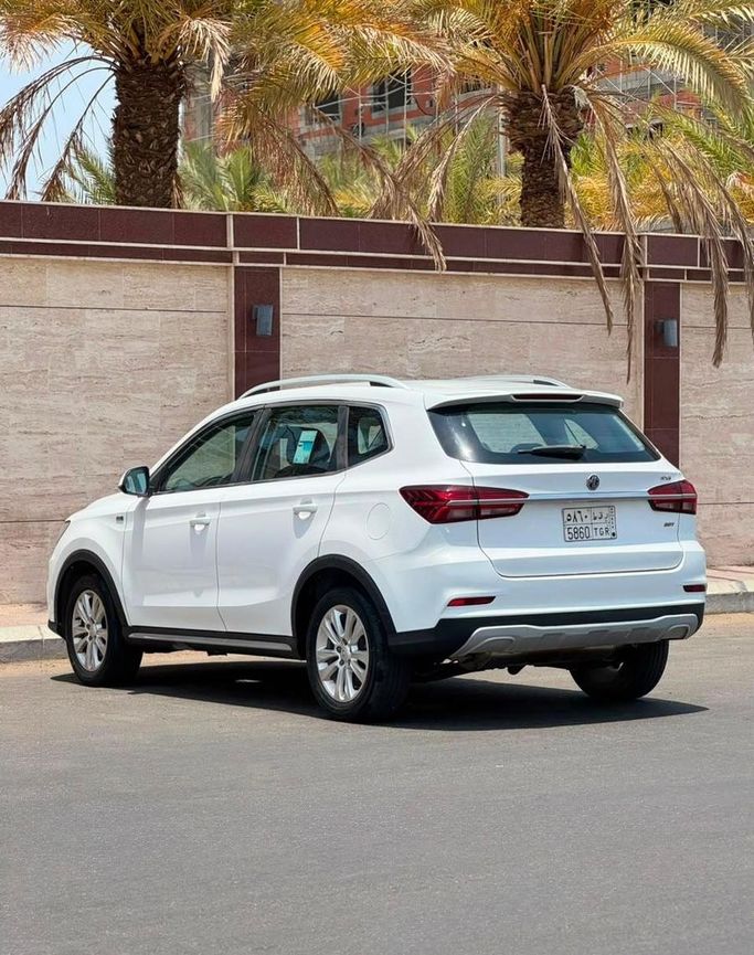 مستعملة MG RX5 I، 1.5 لتر، 2023 في المملكة العربية السعودية، جدة من Rawafid Al Barakah Cars معرض روافد البركة للسيارات، اللون أبيض.  | AUTO.AE | إعلان #296369 — صورة 10 من 19