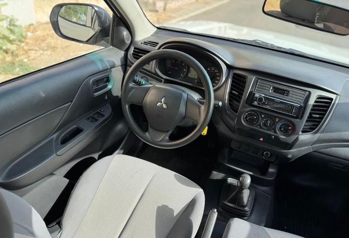 Подержанный Mitsubishi L200 V Рестайлинг, 2.4 л, 2020 в Саудовская Аравия, Джидда от Ideal Experience Trading ايديال اكسبيرينس للتجارة Белый цвет.  | AUTO.AE | Объявление #296338 — фото 14 из 19