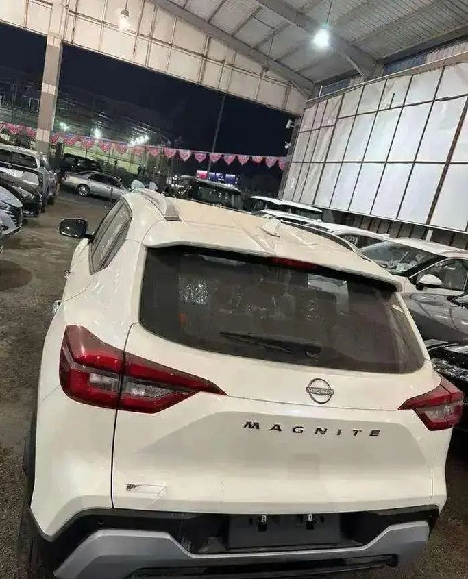Новый Nissan Magnite I Рестайлинг, 1.0 л, 2025 в Саудовская Аравия, Джидда от TM شركة التموين الحديث Белый цвет.  | AUTO.AE | Объявление #295855 — фото 3 из 6