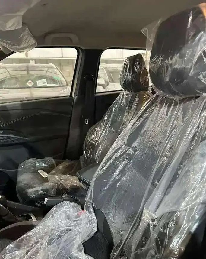 Новый Nissan Magnite I Рестайлинг, 1.0 л, 2025 в Саудовская Аравия, Джидда от TM شركة التموين الحديث Белый цвет.  | AUTO.AE | Объявление #295855 — фото 5 из 6