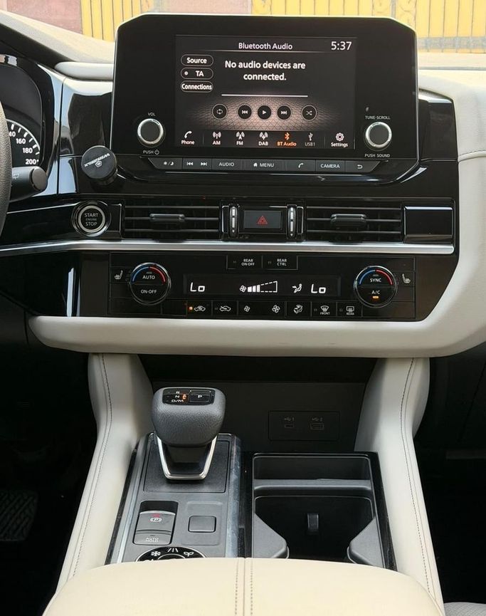 Подержанный Nissan Pathfinder V, 3.5 л, 2024 в Саудовская Аравия, Джидда от Ideal Experience Trading ايديال اكسبيرينس للتجارة Белый цвет.  | AUTO.AE | Объявление #296319 — фото 11 из 20