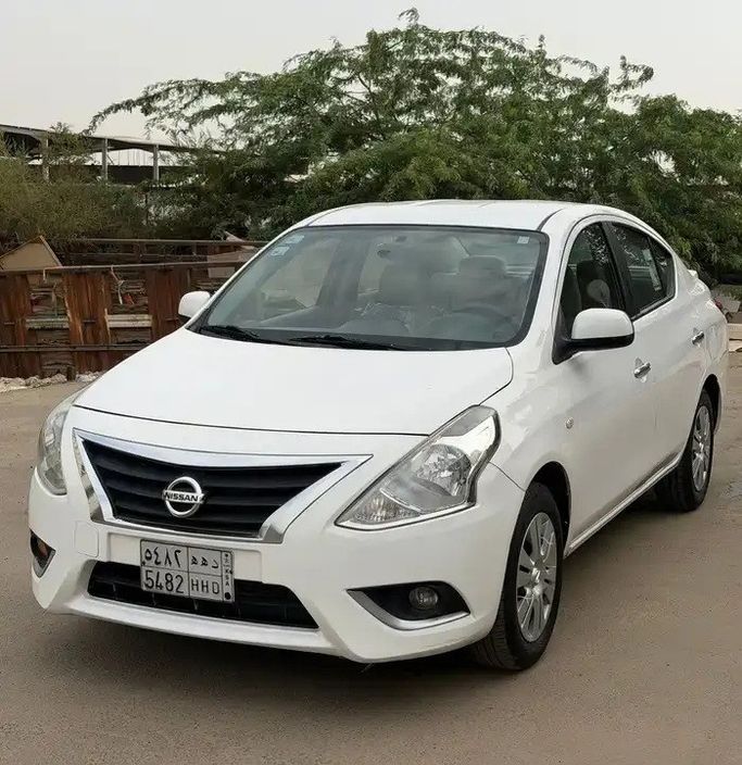 مستعملة Nissan Sunny فيس ليفت N17, 1.5 l, 2021 في في المملكة العربية السعودية, جدة من Al Zahra Car معرض الزهرة كار، اللون أبيض.  | AUTO.AE | إعلان #279111