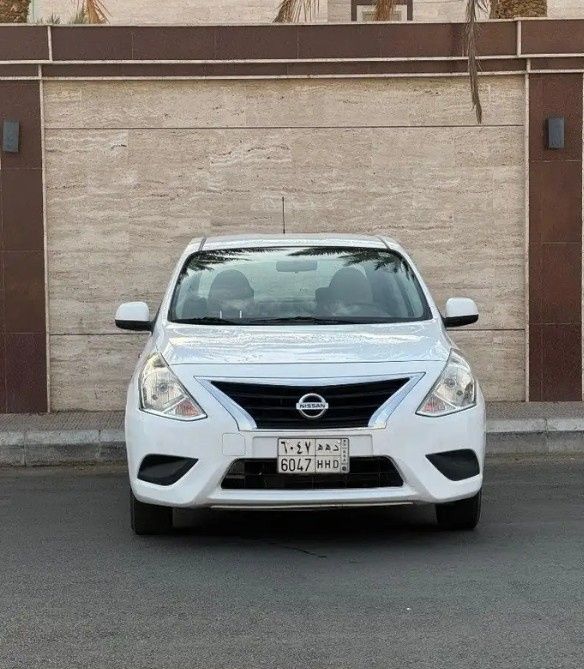 Used Nissan Sunny N17 Facelift, 1.5 l, 2021 in Saudi Arabia, Jeddah by Al Yusr Cars معرض اليسر للسيارات, Grey color. GCC Specs | AUTO.AE | Listing #281329