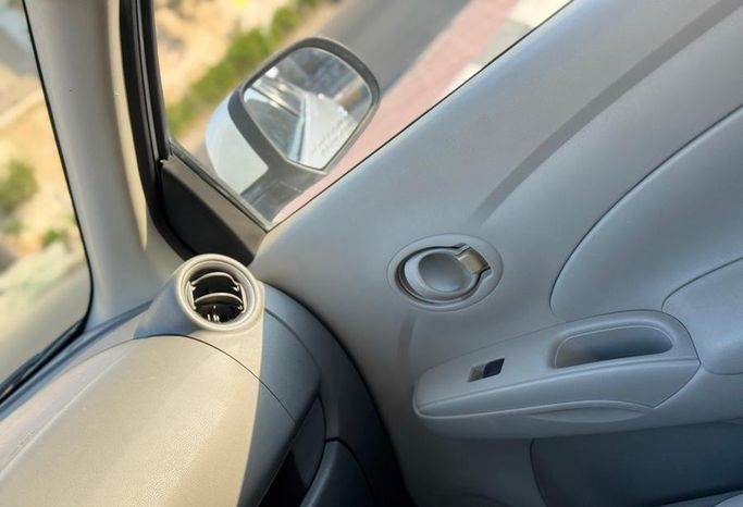Подержанный Nissan Sunny N17 Рестайлинг, 1.5 л, 2021 в Саудовская Аравия, Джидда от Ideal Experience Trading ايديال اكسبيرينس للتجارة Белый цвет.  | AUTO.AE | Объявление #296318 — фото 16 из 21