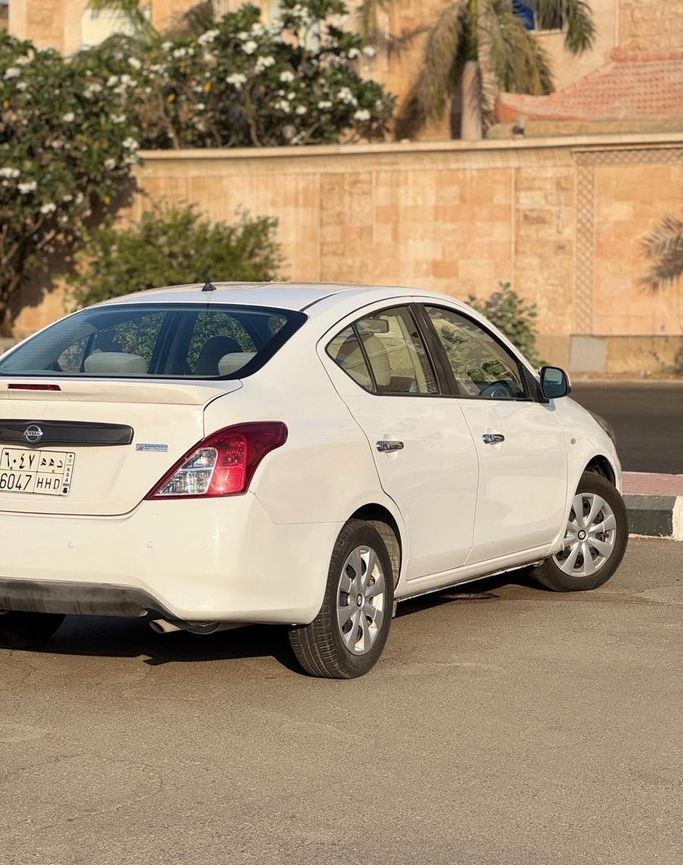 Подержанный Nissan Sunny N17 Рестайлинг, 1.5 л, 2021 в Саудовская Аравия, Джидда от Ideal Experience Trading ايديال اكسبيرينس للتجارة Белый цвет.  | AUTO.AE | Объявление #296318 — фото 10 из 21