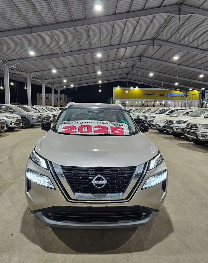 جديدة Nissan X-Trail رابعاً, 2.5 l, 2026 في في المملكة العربية السعودية, جدة من AKM شركة اضواء خميس مشيط، اللون بيج. أخرى | AUTO.AE | إعلان #274184