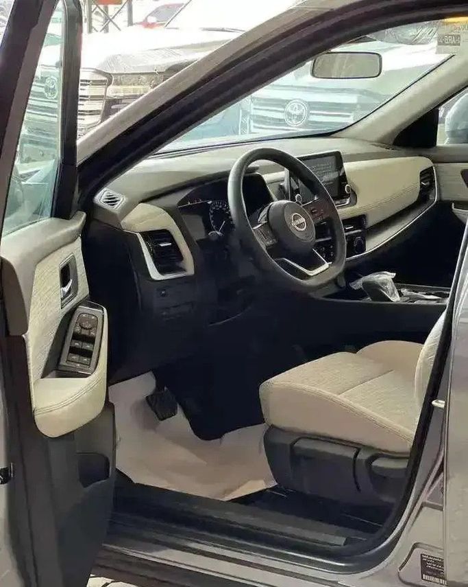 جديدة Nissan X-Trail رابعاً، 2.5 لتر، 2026 في المملكة العربية السعودية، جدة من TM شركة التموين الحديث، اللون أبيض.  | AUTO.AE | إعلان #296042 — صورة 6 من 7
