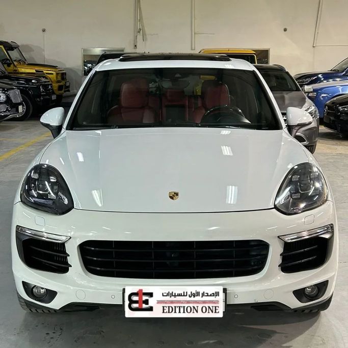 مستعملة Porsche Cayenne S فيس ليفت الثاني (958), 3.6 l, 2015 في في المملكة العربية السعودية, جدة من Edition One، اللون أبيض.  | AUTO.AE | إعلان #246071