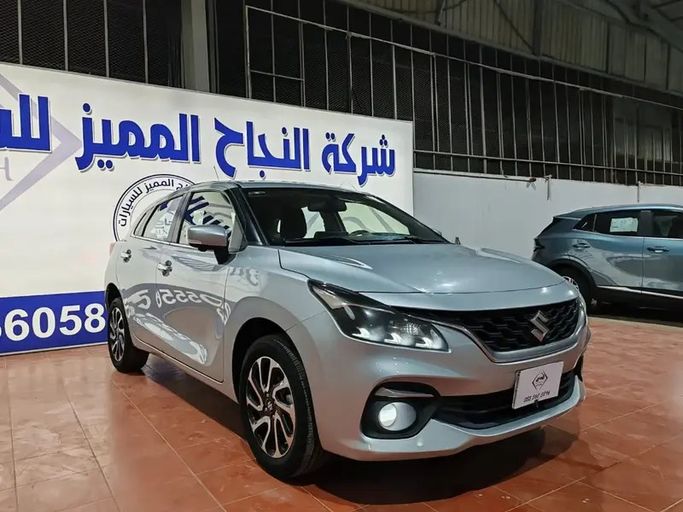 Подержанный Suzuki Baleno III, 1.5 л, 2024 в Саудовская Аравия, Джидда от Al Najah Autos شركة النجاح المميز للسيارات Серебристый цвет. Японская | AUTO.AE