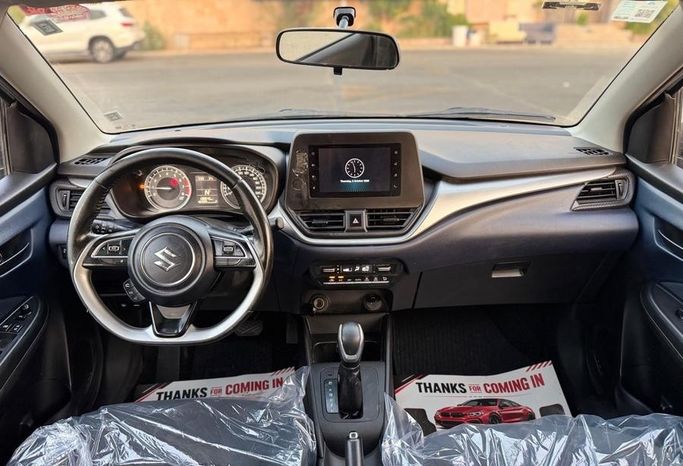 Подержанный Suzuki Baleno III, 1.5 л, 2024 в Саудовская Аравия, Джидда от Ideal Experience Trading ايديال اكسبيرينس للتجارة Серебристый цвет.  | AUTO.AE | Объявление #296329 — фото 13 из 18