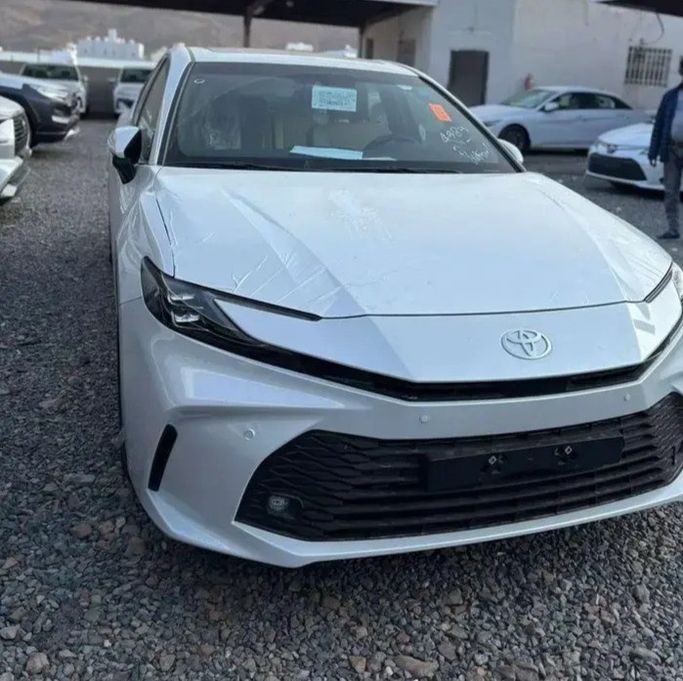 Новый Toyota Camry IX (XV80), 2.5 л, 2026 в Саудовская Аравия, Джидда от Aloudh Motors Белый цвет. GCC | AUTO.AE | Объявление #274070