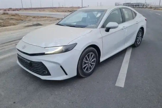 Новый Toyota Camry IX (XV80), 2.5 л, 2026 в Саудовская Аравия, Джидда от Aloudh Motors Белый цвет. GCC | AUTO.AE | Объявление #274074