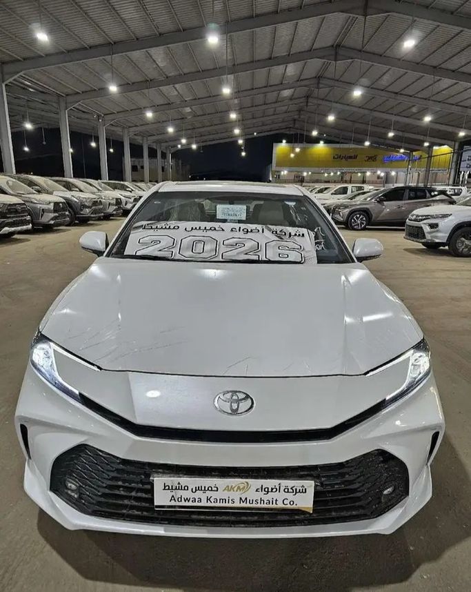 Новый Toyota Camry IX (XV80), 2.5 л, 2026 в Саудовская Аравия, Джидда от AKM شركة اضواء خميس مشيط Белый цвет. Other | AUTO.AE | Объявление #274189