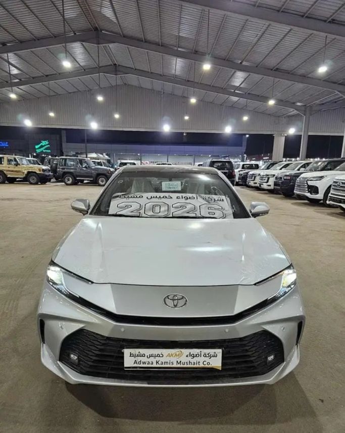 Новый Toyota Camry IX (XV80), 2.5 л, 2026 в Саудовская Аравия, Джидда от AKM شركة اضواء خميس مشيط Серебристый цвет. Other | AUTO.AE | Объявление #274191