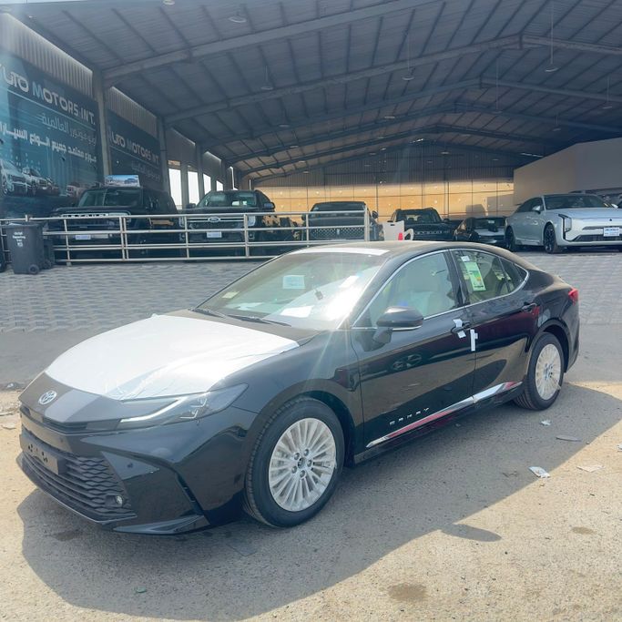 جديدة Toyota Camry التاسع (XV80), 2.5 l, 2026 في في المملكة العربية السعودية, جدة من Auto Motors Int. أوتو موتورز العالمية، اللون رمادي. أخرى | AUTO.AE | إعلان #275577
