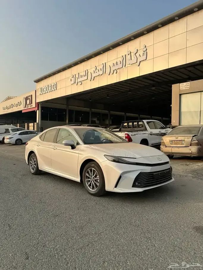 جديدة Toyota Camry التاسع (XV80), 2.5 l, 2026 في في المملكة العربية السعودية, جدة من Al Obour شركة العبور المطور للسيارات ، اللون أبيض.  | AUTO.AE | إعلان #279122