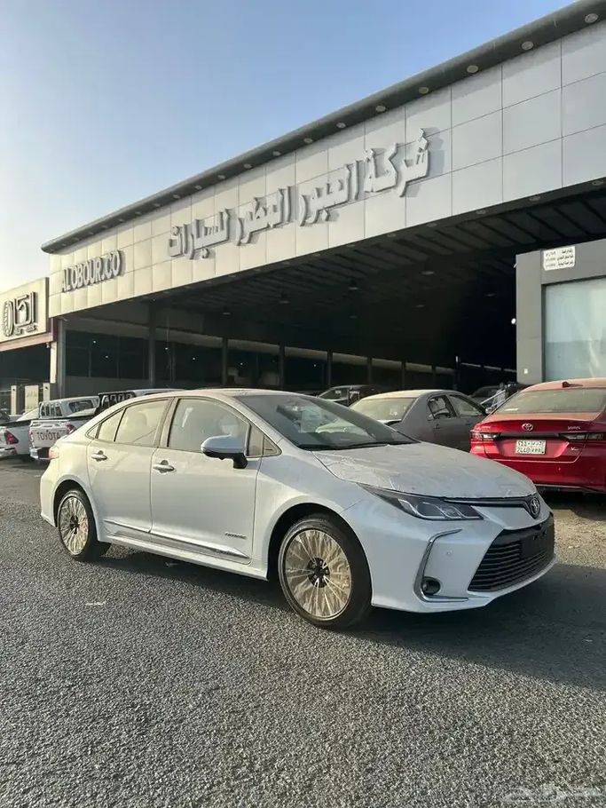 جديدة Toyota Corolla Sporty XII (E210), 2.0 l, 2026 في في المملكة العربية السعودية, جدة من Al Obour شركة العبور المطور للسيارات ، اللون أبيض.  | AUTO.AE | إعلان #278926