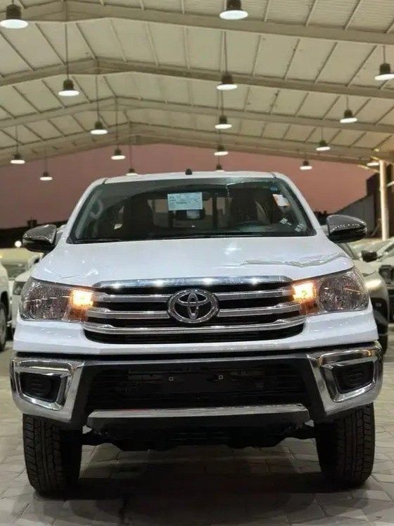 جديدة Toyota Hilux ثامناً, 2.4 l, 2026 في في المملكة العربية السعودية, جدة من Nada Al Jazeera شركة ندى الجزيرة للسيارات، اللون أبيض.  | AUTO.AE | إعلان #275524