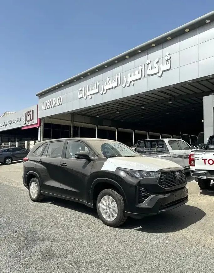 Новый ⁦Toyota Innova III, 2.0 л, 2026⁩ в Саудовская Аравия, Джидда от Al Obour شركة العبور المطور للسيارات  Черный цвет.  | AUTO.AE | Объявление #277452