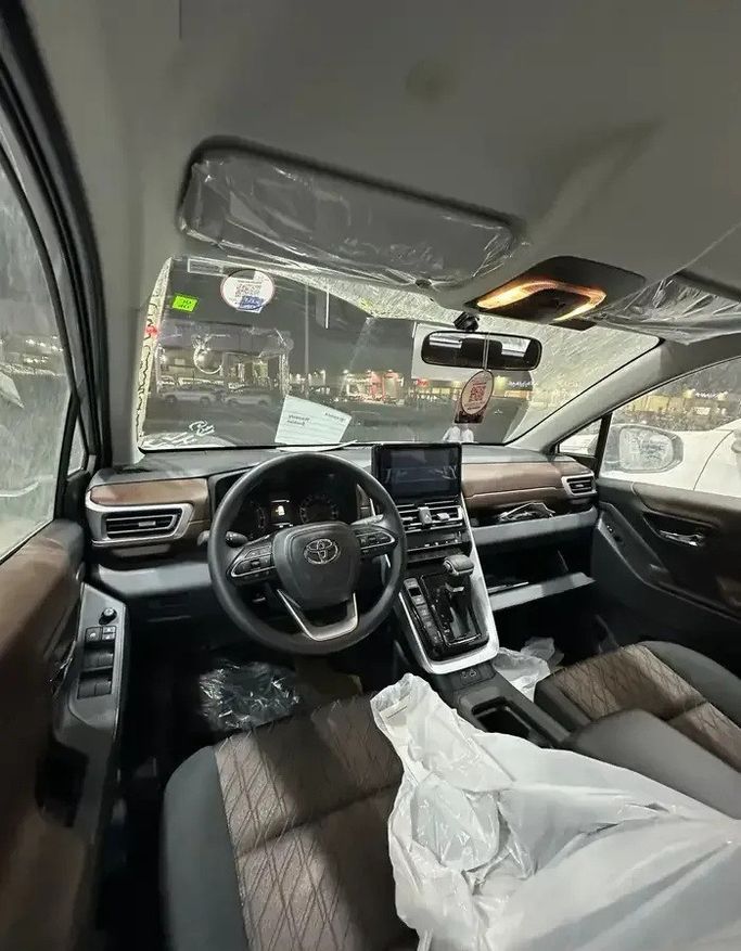 Новый ⁦Toyota Innova III, 2.0 л, 2026⁩ в Саудовская Аравия, Джидда от Al Obour شركة العبور المطور للسيارات  Белый цвет.  | AUTO.AE | Объявление #277732