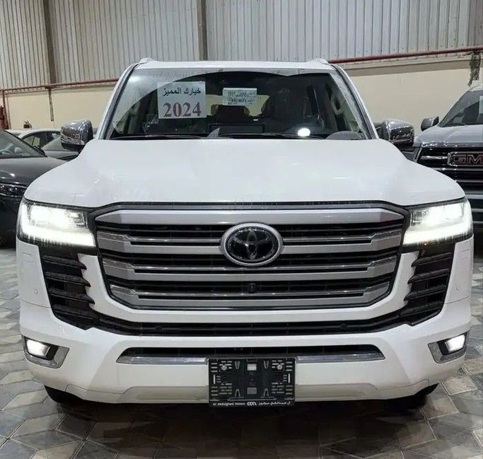 جديدة Toyota Land Cruiser Twin Turbo السلسلة 300, 3.5 l, 2024 في في المملكة العربية السعودية, جدة من Khiyarak Al Mumayaz  معرض خيارك المميز للسيارات، اللون أبيض. مواصفات الخليج | AUTO.AE | إعلان #253081