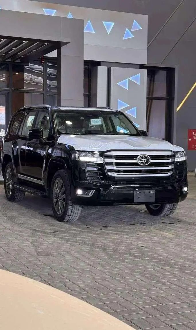Новый Toyota Land Cruiser Twin Turbo 300 Series, 3.5 л, 2026 в Саудовская Аравия, Джидда от AKM شركة اضواء خميس مشيط Черный цвет. Other | AUTO.AE | Объявление #274126