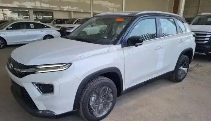 Новый Toyota Urban Cruiser III, 1.5 л, 2026 в Саудовская Аравия, Джидда от Aloudh Motors Белый цвет. GCC | AUTO.AE | Объявление #274057