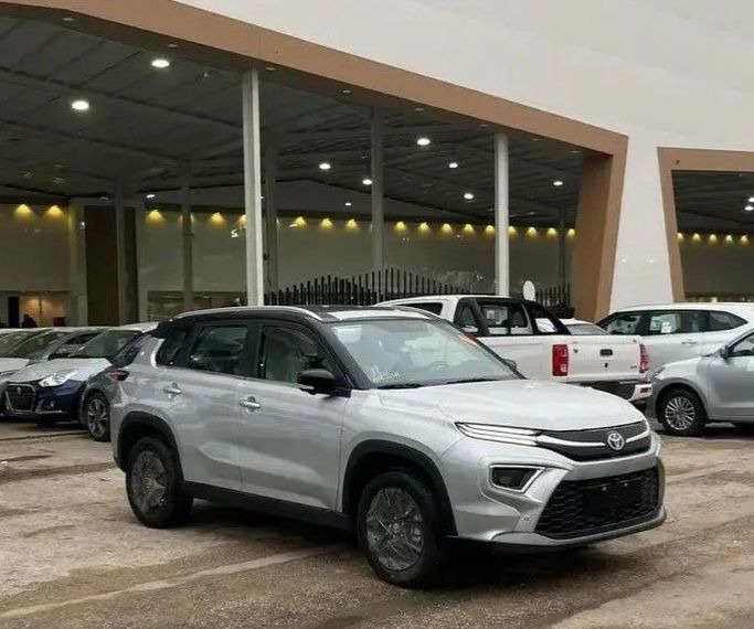 Новый Toyota Urban Cruiser III, 1.5 л, 2026 в Саудовская Аравия, Джидда от Aloudh Motors Серебристый цвет. GCC | AUTO.AE | Объявление #274076