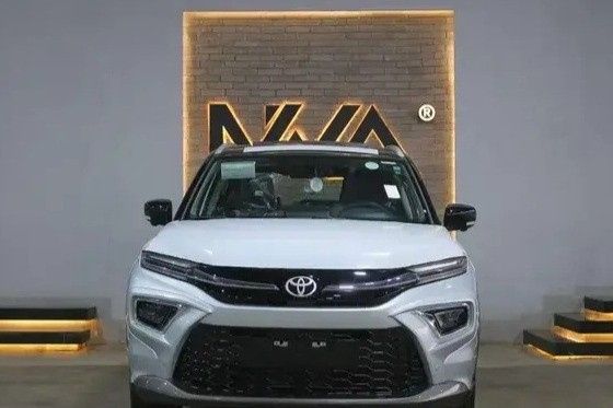 جديدة Toyota Urban Cruiser ثالثاً, 1.5 l, 2026 في في المملكة العربية السعودية, جدة من شركة نما للسيارات  NMA AUTO، اللون فضي. أخرى | AUTO.AE | إعلان #274922