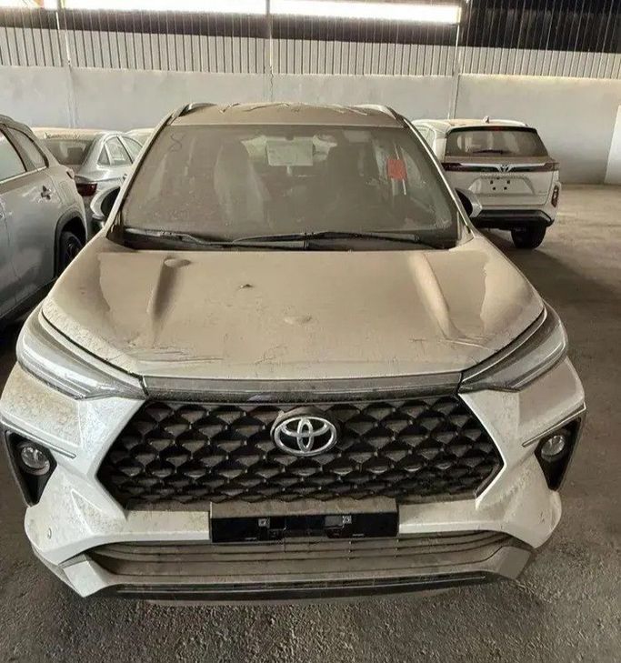 Новый Toyota Veloz, 1.5 л, 2026 в Саудовская Аравия, Джидда от شركة نما للسيارات  NMA AUTO Серебристый цвет. Other | AUTO.AE | Объявление #274874