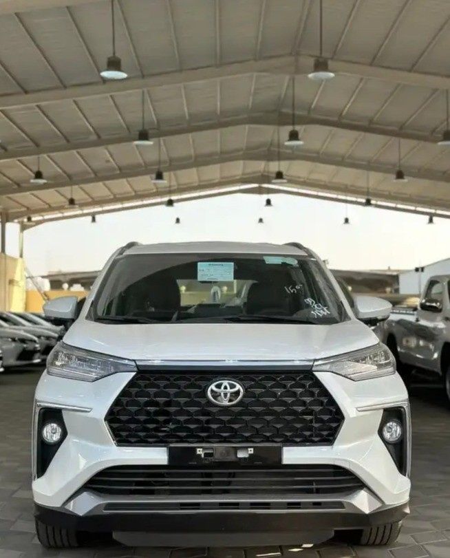 جديدة Toyota Veloz, 1.5 l, 2026 في في المملكة العربية السعودية, جدة من Nada Al Jazeera شركة ندى الجزيرة للسيارات، اللون أبيض.  | AUTO.AE | إعلان #275427