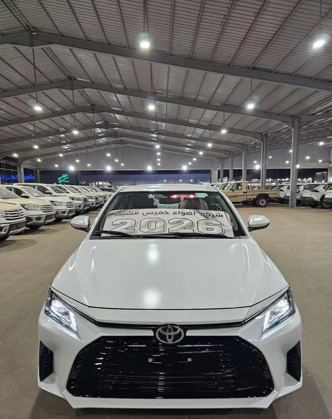 Новый Toyota Yaris IV (AC100), 1.3 л, 2026 в Саудовская Аравия, Джидда от AKM شركة اضواء خميس مشيط Белый цвет. Other | AUTO.AE | Объявление #274136