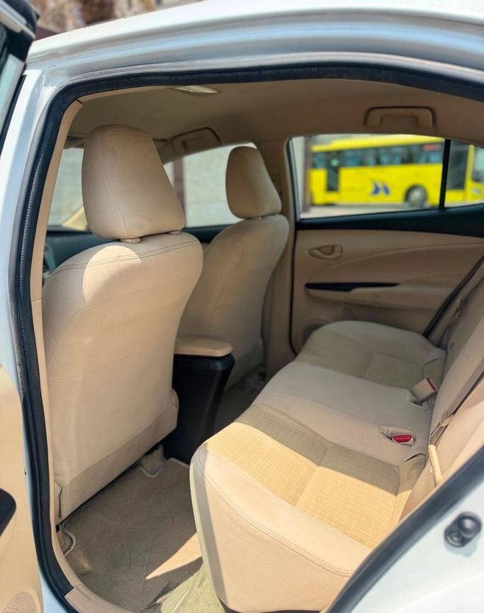 Подержанный Toyota Yaris XP150 Рестайлинг, 1.5 л, 2022 в Саудовская Аравия, Джидда от Ideal Experience Trading ايديال اكسبيرينس للتجارة Белый цвет.  | AUTO.AE | Объявление #296326 — фото 18 из 20