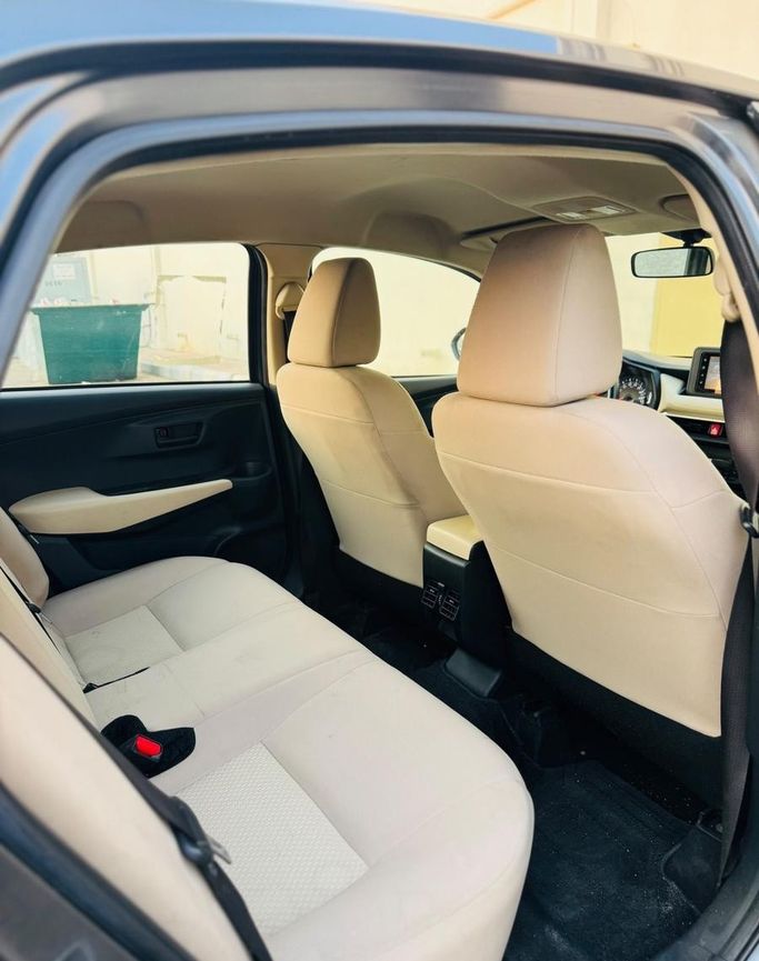 Подержанный Toyota Yaris IV (AC100), 1.3 л, 2023 в Саудовская Аравия, Джидда от Ideal Experience Trading ايديال اكسبيرينس للتجارة Серый цвет.  | AUTO.AE | Объявление #296328 — фото 20 из 21