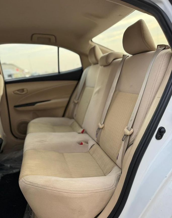 Used Toyota Yaris XP150 Facelift, 1.5 l, 2022 in Saudi Arabia, Jeddah by Rawafid Al Barakah Cars معرض روافد البركة للسيارات, White color.  | AUTO.AE | Listing #296374 — photo 12 of 20