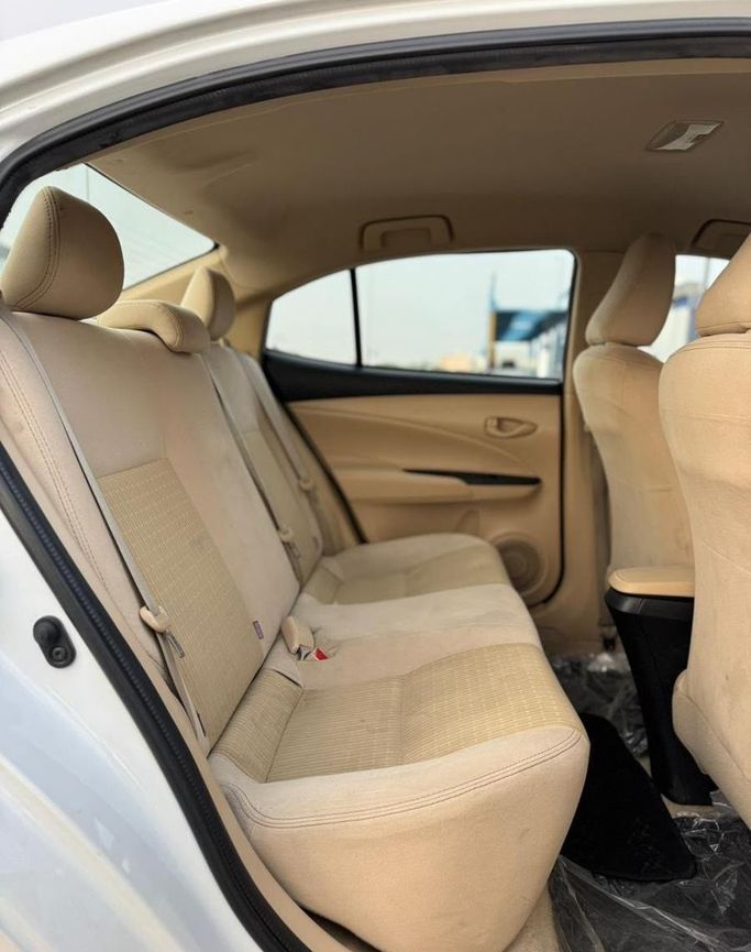 Used Toyota Yaris XP150 Facelift, 1.5 l, 2022 in Saudi Arabia, Jeddah by Rawafid Al Barakah Cars معرض روافد البركة للسيارات, White color.  | AUTO.AE | Listing #296374 — photo 14 of 20
