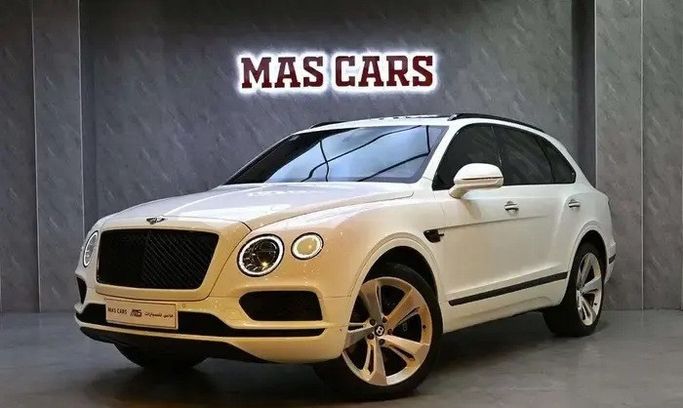 Подержанный Bentley Bentayga I, 4.0 л, 2019 в Саудовская Аравия, Хобар от ماس للسيارات MAS CARS Белый цвет.  | AUTO.AE | Объявление #271727