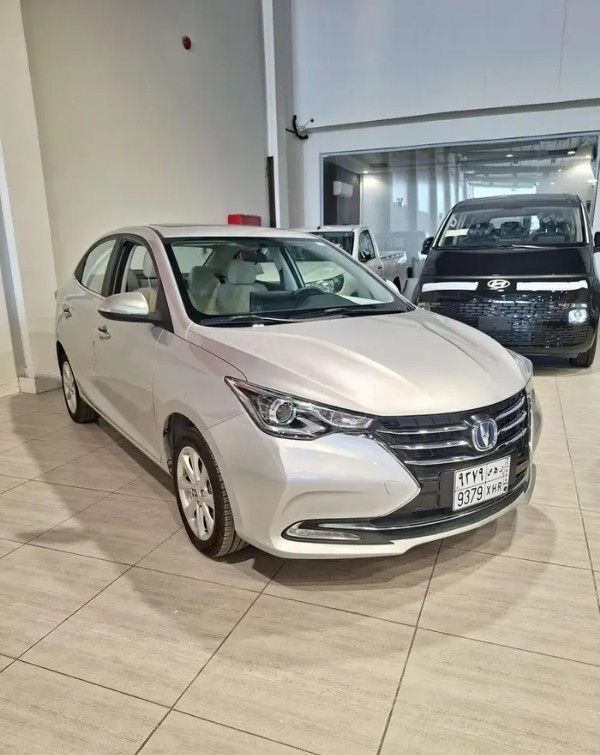 Подержанный ⁦Changan Alsvin, 1.5 л, 2025⁩ в Саудовская Аравия, Хобар от صالة قود كارز Серебристый цвет. Other | AUTO.AE | Объявление #293111