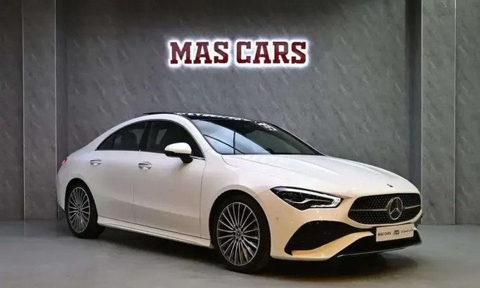 مستعملة Mercedes-Benz CLA 200 عملية فيس ليفت II (C118، X118), 1.3 l, 2026 في في المملكة العربية السعودية, الخبر من ماس للسيارات MAS CARS، اللون أبيض.  | AUTO.AE | إعلان #271768