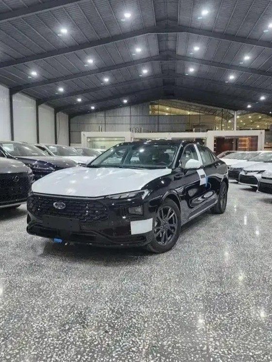 جديدة Ford Taurus VIII: عملية تجميل الوجه, 2.0 l, 2026 في في المملكة العربية السعودية, مكة المكرمة من Rowad Al Eatemad رواد الإعتماد للسيارات، اللون أسود.  | AUTO.AE | إعلان #271026