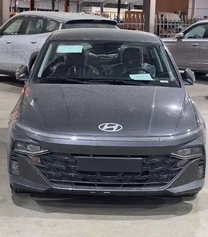 جديدة Hyundai Accent السادس (BN7), 1.5 l, 2026 في في المملكة العربية السعودية, مكة المكرمة من Rowad Al Eatemad رواد الإعتماد للسيارات، اللون رمادي.  | AUTO.AE | إعلان #270756