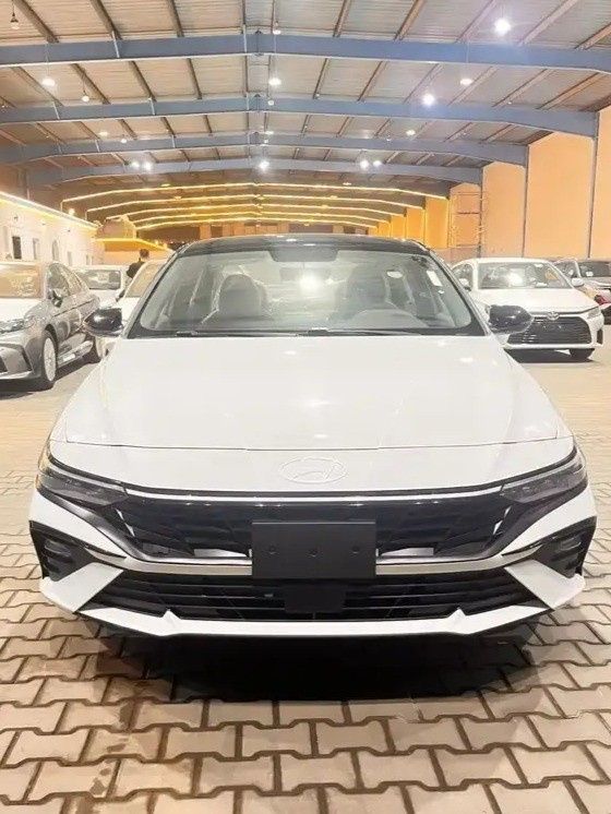 New Hyundai Elantra VII (CN7) Facelift, 2.0 l, 2026 in Saudi Arabia, Mecca by Rowad Al Eatemad رواد الإعتماد للسيارات, White color.  | AUTO.AE | Listing #270897
