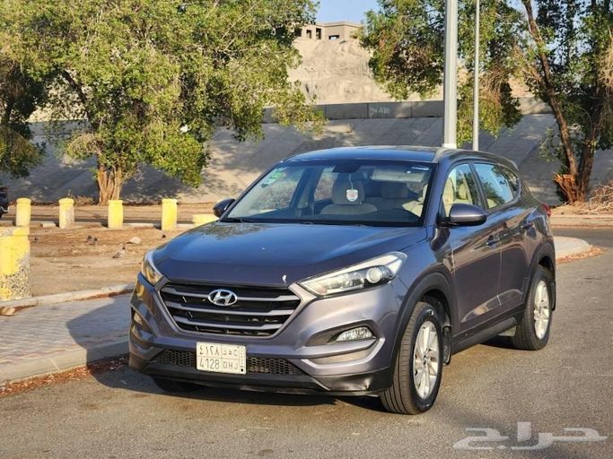 مستعملة Hyundai Tucson ثالثاً, 2.0 l, 2016 في في المملكة العربية السعودية, مكة المكرمة من Al Awael Cars معرض الأوائل المميز للسيارات، اللون رمادي.  | AUTO.AE | إعلان #271898