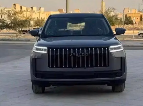 Новый Jaecoo J5, 1.6 л, 2026 в Саудовская Аравия, Мекка от Rowad Al Eatemad رواد الإعتماد للسيارات Серый цвет.  | AUTO.AE | Объявление #271047