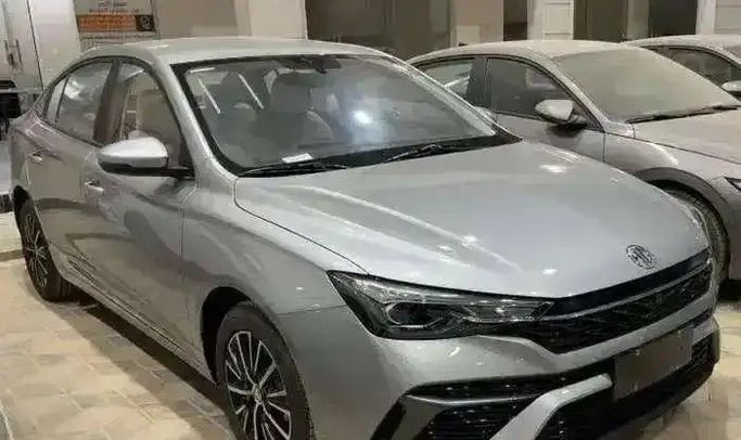 New MG 5 (GT) II Facelift (GT), 1.5 l, 2025 in Saudi Arabia, Mecca by Rowad Al Eatemad رواد الإعتماد للسيارات, Silver color.  | AUTO.AE | Listing #270906