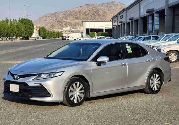 مستعملة Toyota Camry عملية فيس ليفت VIII (XV70), 2.5 l, 2024 في في المملكة العربية السعودية, مكة المكرمة من Al Awael Cars معرض الأوائل المميز للسيارات، اللون فضي.  | AUTO.AE | إعلان #271830