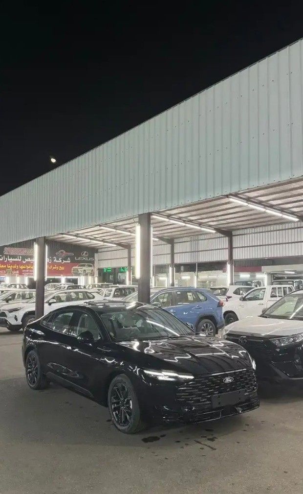 Новый Ford Taurus VIII Рестайлинг, 2.0 л, 2026 в Саудовская Аравия, Медина от Zahrat Al Eis شركة زهرة العيص للسيارات Черный цвет. GCC | AUTO.AE | Объявление #268262