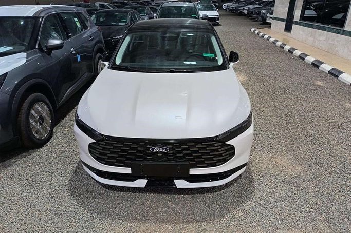 جديدة Ford Taurus VIII: عملية تجميل الوجه, 2.0 l, 2026 في في المملكة العربية السعودية, المدينة المنورة من Al Afkham Cars معرض الأفخم للسيارات، اللون أبيض. أخرى | AUTO.AE | إعلان #273898