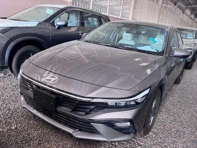 جديدة Hyundai Elantra عملية فيس ليفت VII (CN7), 1.6 l, 2026 في في المملكة العربية السعودية, المدينة المنورة من Al Afkham Cars معرض الأفخم للسيارات، اللون رمادي. أخرى | AUTO.AE | إعلان #269944