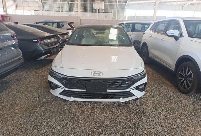 جديدة Hyundai Elantra عملية فيس ليفت VII (CN7), 2.0 l, 2026 في في المملكة العربية السعودية, المدينة المنورة من Al Afkham Cars معرض الأفخم للسيارات، اللون أبيض. أخرى | AUTO.AE | إعلان #273926